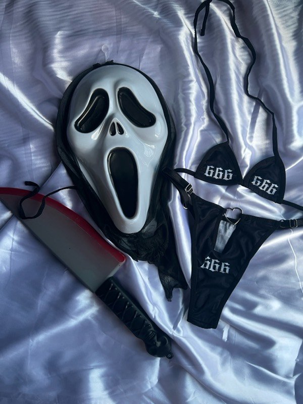 LOOK SCREAM LENCERIA